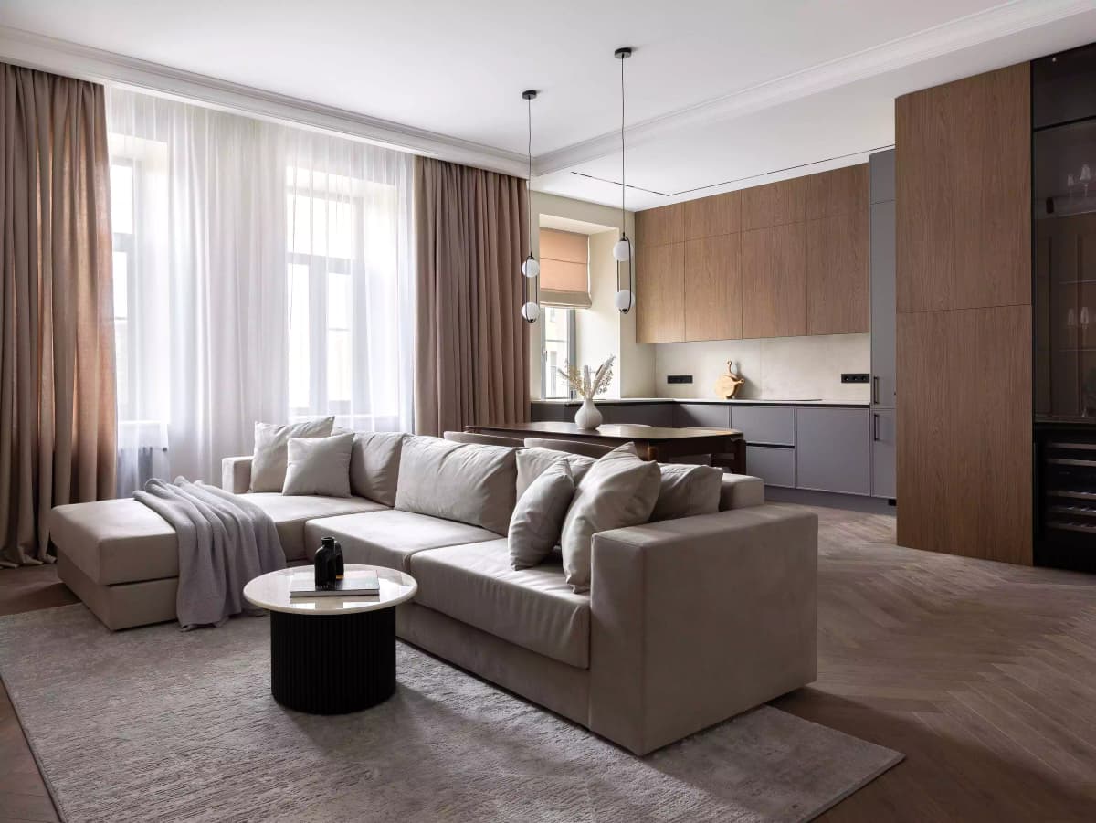 דירה שטופת אור ברובע פטרוגרד